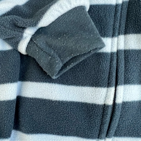 Carter’s Fleece Footed Pajamas, Set of 2, Size 12 Months - Picture 5 of 9